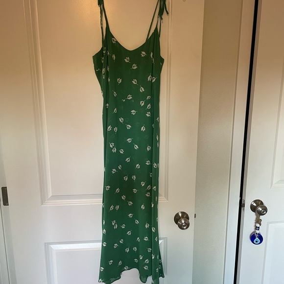 Reformation nectar dress - green slip dress - Picture 3 of 8